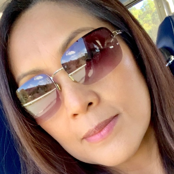 Meet your Posher, Tessa - Picture 7 of 8